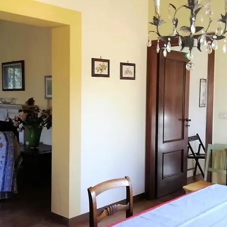 شقة Quadrilocale Glicine مارشيللي